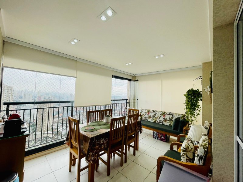 Apartamento à venda com 67m², 2 dormitórios, 02 banheiros e 2 vagas de garagem Rua Arroio Grande São Paulo - 