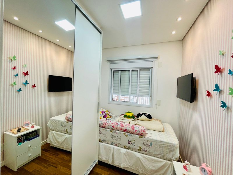 Apartamento à venda com 67m², 2 dormitórios, 02 banheiros e 2 vagas de garagem Rua Arroio Grande São Paulo - 
