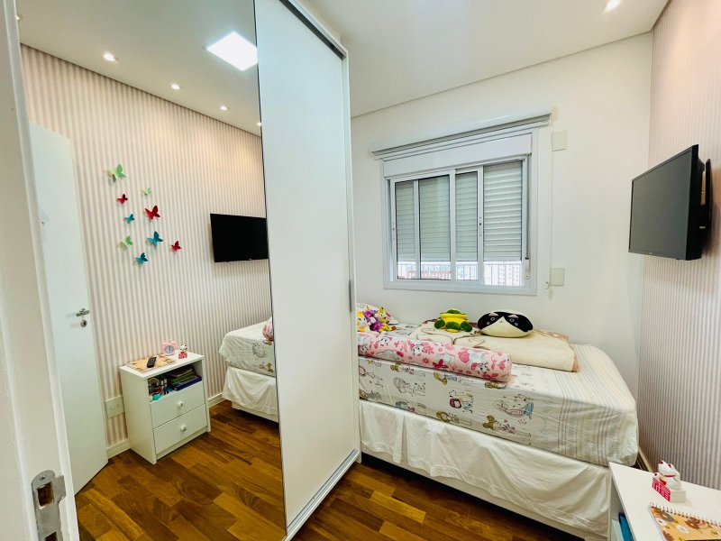 Apartamento à venda com 67m², 2 dormitórios, 02 banheiros e 2 vagas de garagem Rua Arroio Grande São Paulo - 