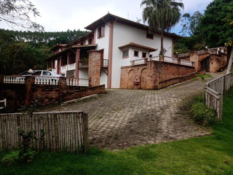 FAZENDA 116 HECTARES NO VALE DO PARAIBA - Pindamonhangaba - 