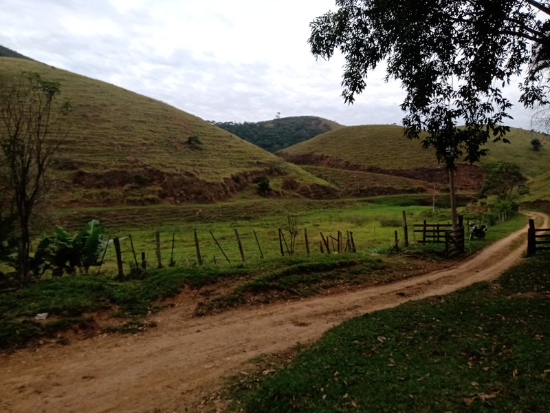 FAZENDA 121 HECTARES NO VALE DO PARAIBA - São José dos Campos - 