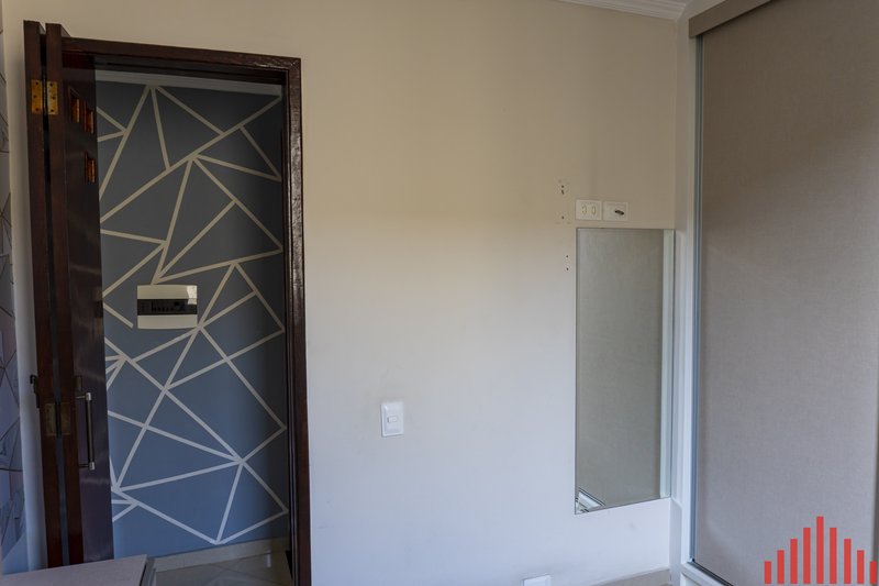 Apartamento à venda com 2 dormitórios, 01 banheiro e 01 vaga de garagem Rua Padre Jerônimo Vermin São Paulo - 