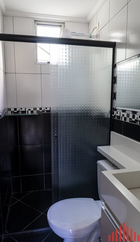 Apartamento à venda com 2 dormitórios, 01 banheiro e 01 vaga de garagem Rua Padre Jerônimo Vermin São Paulo - 