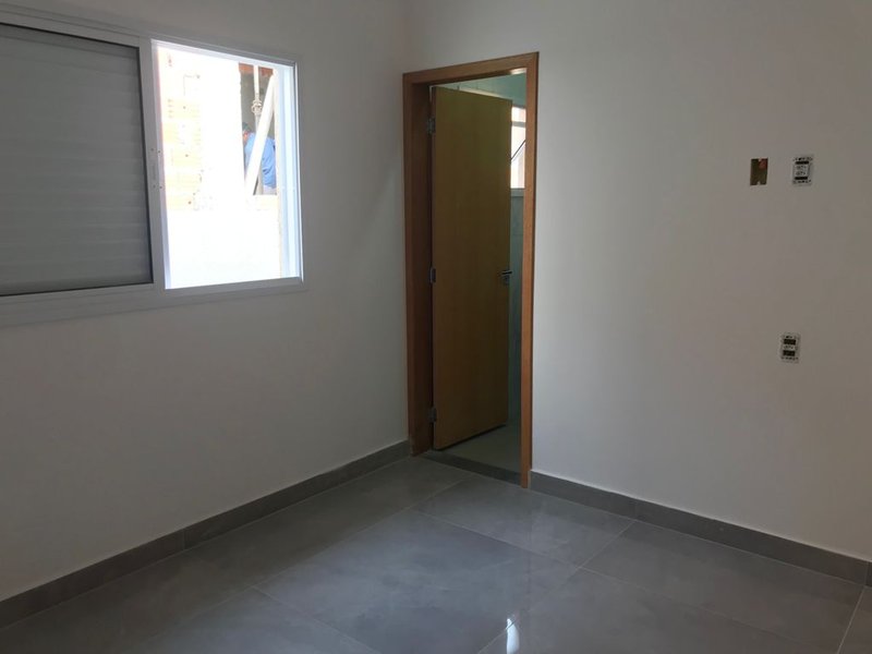 CASA EM CAÇAPAVA DENTRO DE CONDOMÍNIO - Caçapava - 