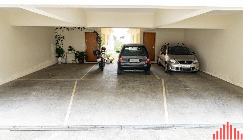 Casa com 52m², 02 dormitórios, 01 banheiro e 01 vaga de garagem Rua Daniel Marot São Paulo - 