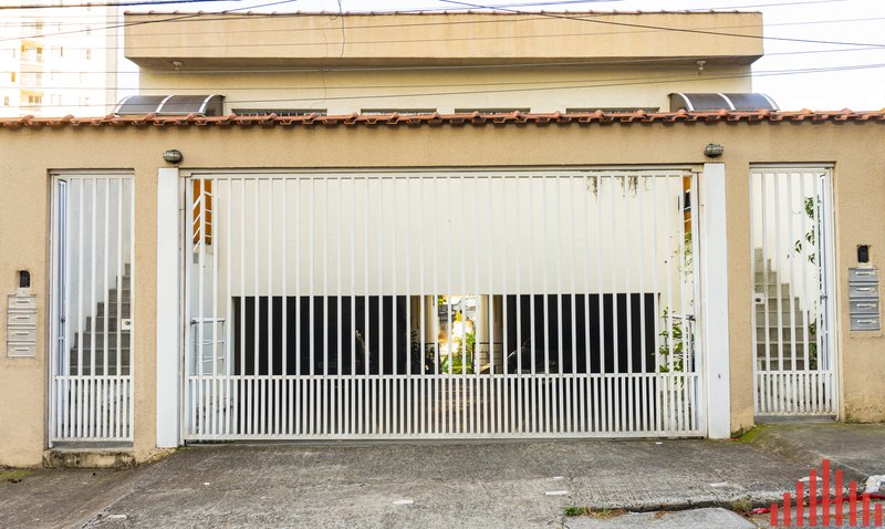 Casa com 52m², 02 dormitórios, 01 banheiro e 01 vaga de garagem Rua Daniel Marot São Paulo - 
