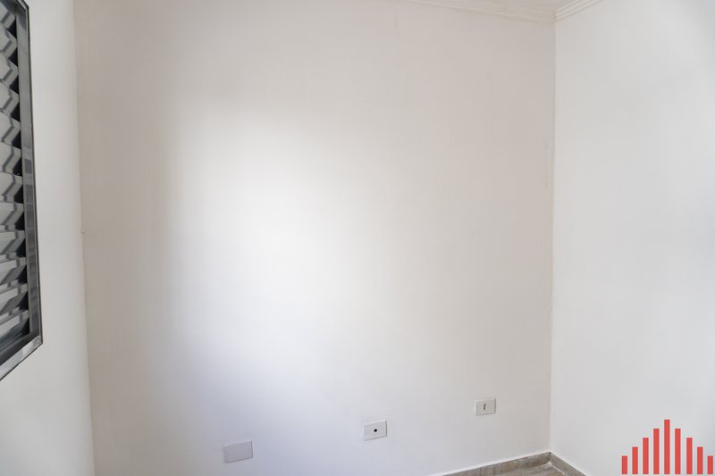 Casa com 52m², 02 dormitórios, 01 banheiro e 01 vaga de garagem Rua Daniel Marot São Paulo - 