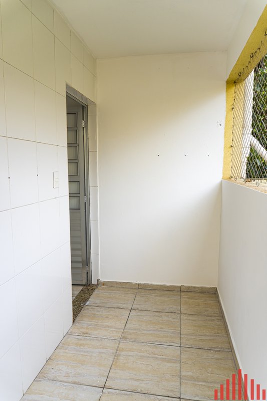 Casa com 52m², 02 dormitórios, 01 banheiro e 01 vaga de garagem Rua Daniel Marot São Paulo - 