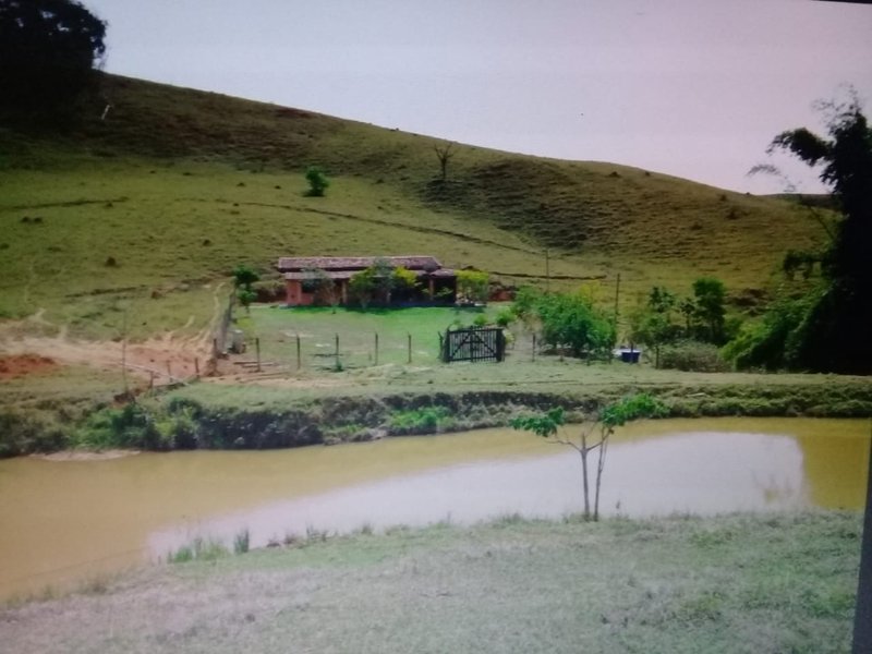 SÍTIO DE 18 HECTARES EM TAUBATÉ - Taubaté - 
