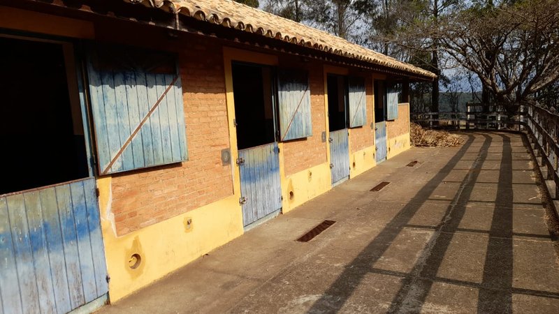 FAZENDA COM 214 HECTARES PROX A EURIOCA - CAXAMBU - 