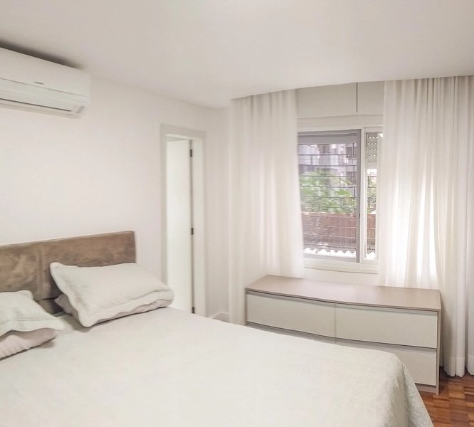 Apartamento RBCA 535 Apto 161 1 suíte 102m² Castro Alves Porto Alegre - 