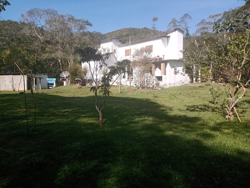 CHÁCARA COM 3.000 METROS EM MONTEIRO LOBATO - MONTEIRO LOBATO - 