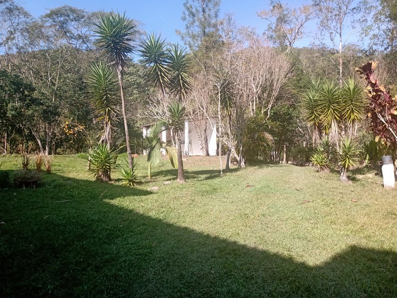 CHÁCARA COM 3.000 METROS EM MONTEIRO LOBATO - MONTEIRO LOBATO - 