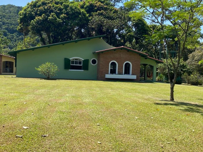 CHACARA COM 10.000 METROS EM JACAREÍ - Jacareí - 
