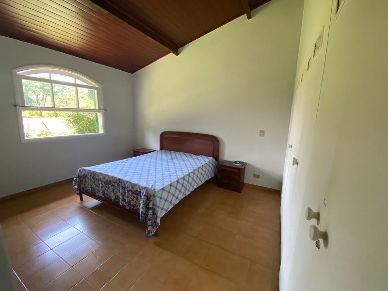 CHACARA COM 10.000 METROS EM JACAREÍ - Jacareí - 