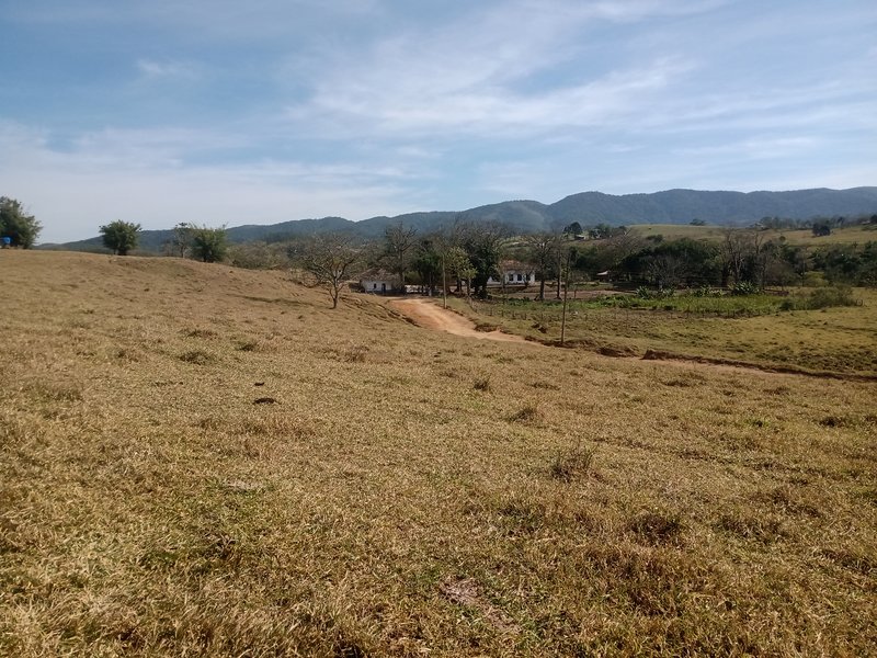 SÍTIO COM 33.8 HECTARES NO VALE DO PARAIBA - Caçapava - 