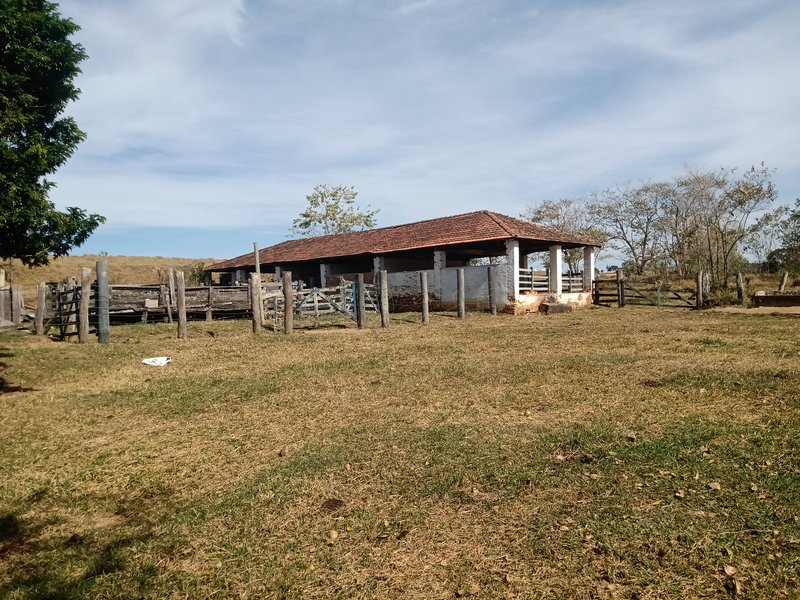 SÍTIO COM 33.8 HECTARES NO VALE DO PARAIBA - Caçapava - 