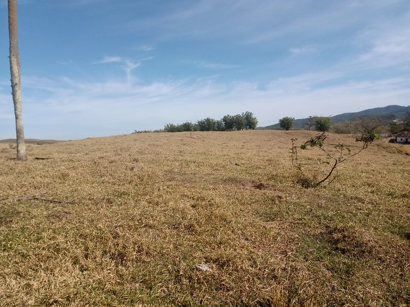 SÍTIO COM 33.8 HECTARES NO VALE DO PARAIBA - Caçapava - 