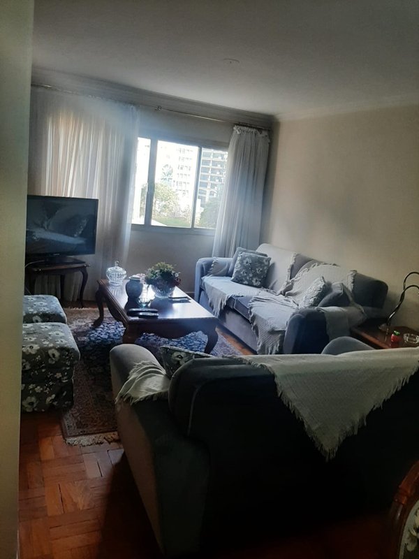 3 dormitórios sendo 1 suíte e 1 vaga de garagem 110m² Rua Doutor Albuquerque Lins São Paulo - 