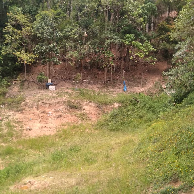 CHÁCARA COM 2.000 METROS EM SANTA BRANCA NA REPRESA - SANTA BRANCA - 