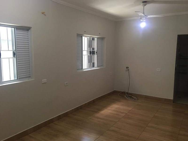 CASA À VENDA NO JARDIM PICERNO II, SUMARÉ - Sumaré - 