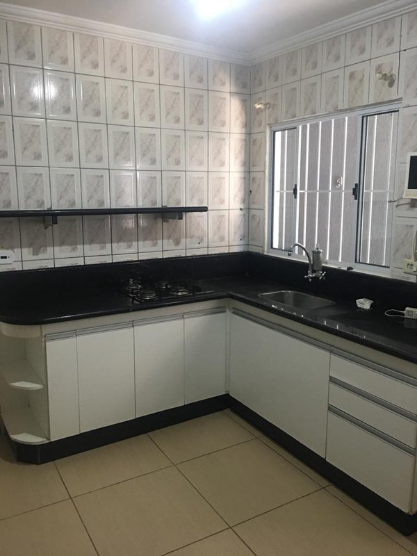 CASA À VENDA NO JARDIM PICERNO II, SUMARÉ - Sumaré - 