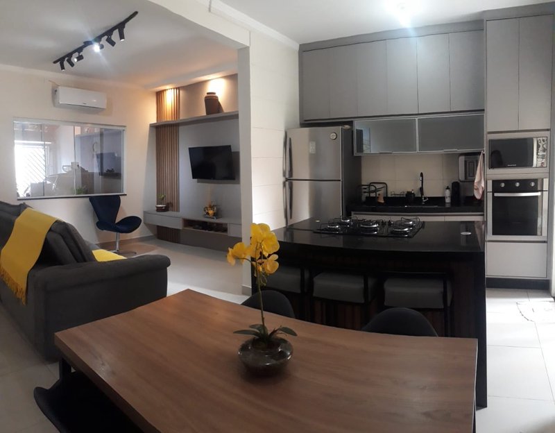 CASA  À VENDA COM 2 DORMITÓRIOS NO JARDIM AMÉLIA EM SUMARÉ/SP - Sumaré - 