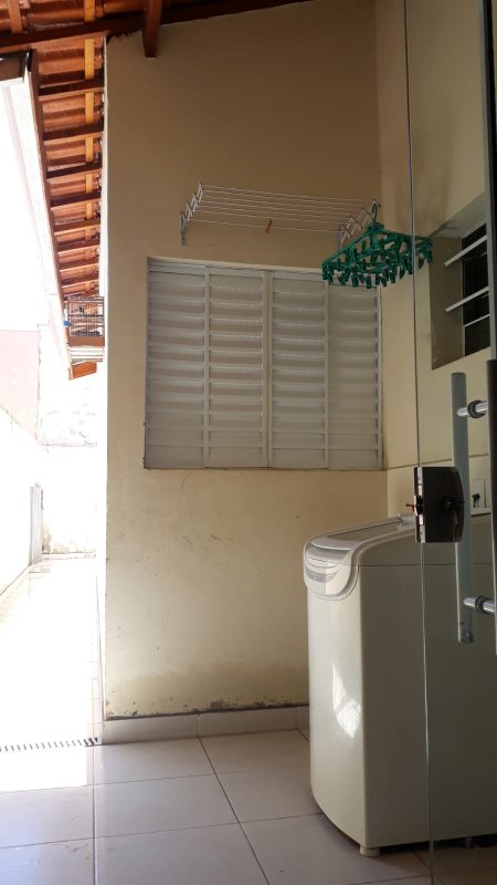 CASA  À VENDA COM 2 DORMITÓRIOS NO JARDIM AMÉLIA EM SUMARÉ/SP  Sumaré - 