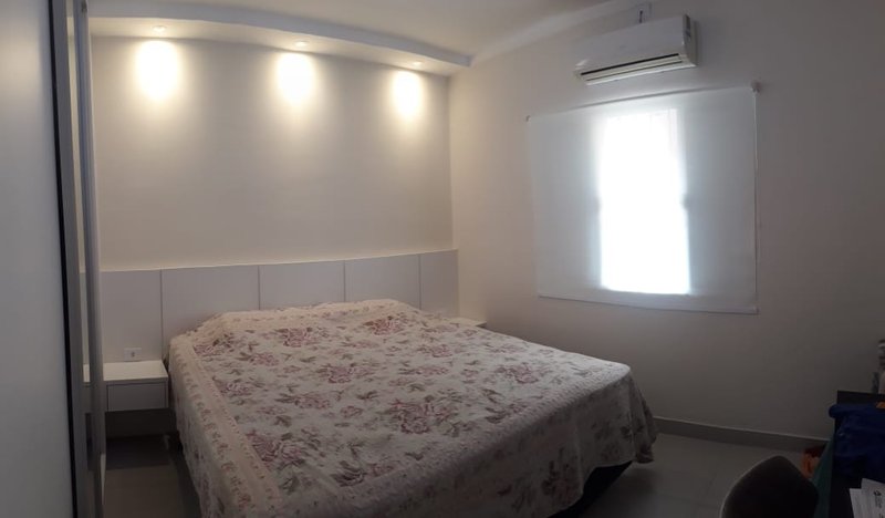 CASA  À VENDA COM 2 DORMITÓRIOS NO JARDIM AMÉLIA EM SUMARÉ/SP - Sumaré - 