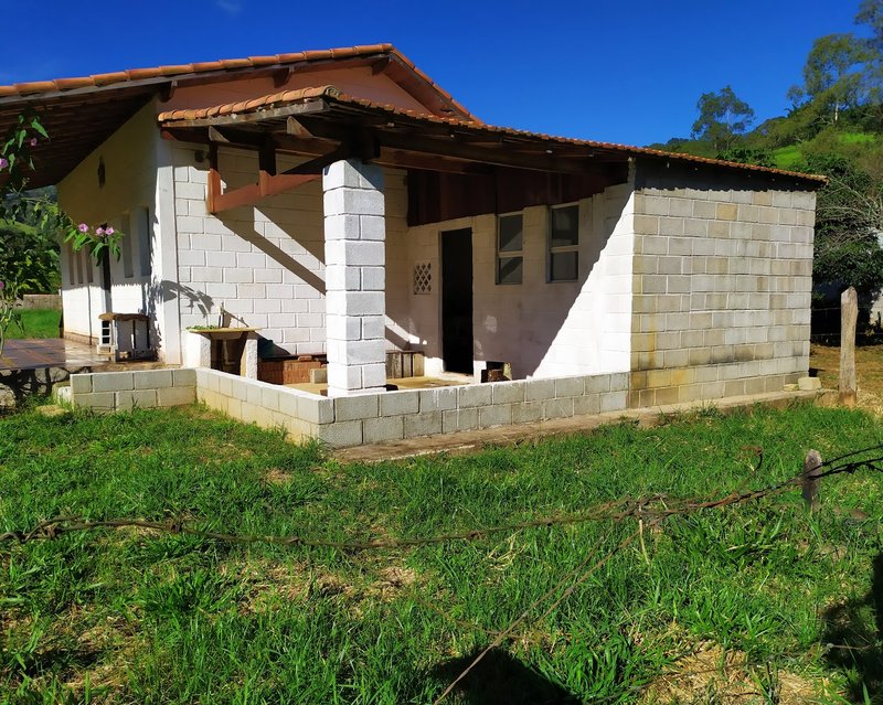 CHÁCARA COM 4.000 METROS EM SAPUCAÍ MIRIM - SAPUCAI-MIRIM - 