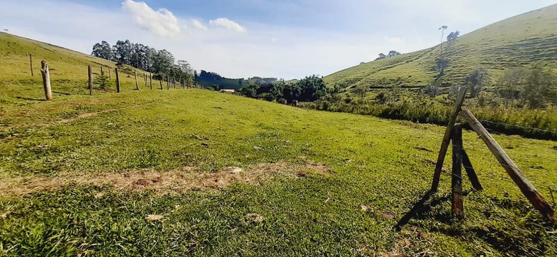 SÍTIO COM 14.5 HECTARES EM SÃO LUIZ DO PARAITINGA - SAO LUIS DO PARAITINGA - 