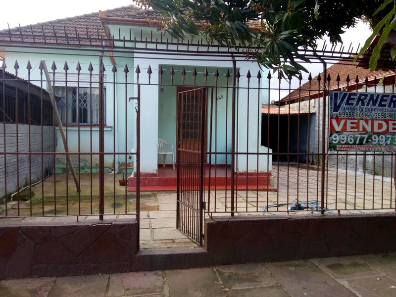 Bairro Cristo Rei/SL - Terreno com 01 Casa e 01 Sobrado Rua Anchieta  São Leopoldo - 