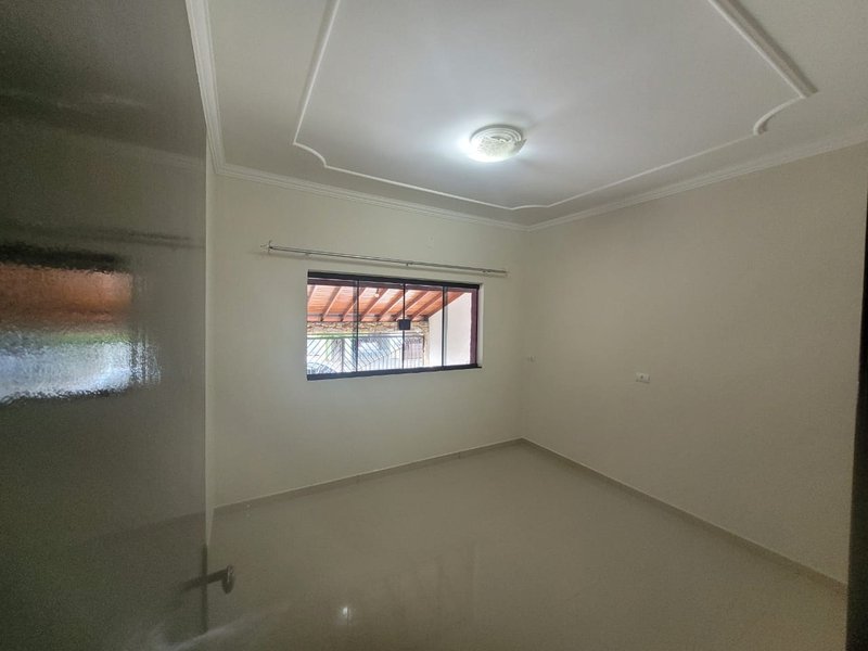 VENDE-SE CASA NO JARDIM PICERNO 1 - SUMARÉ/SP - Sumaré - 