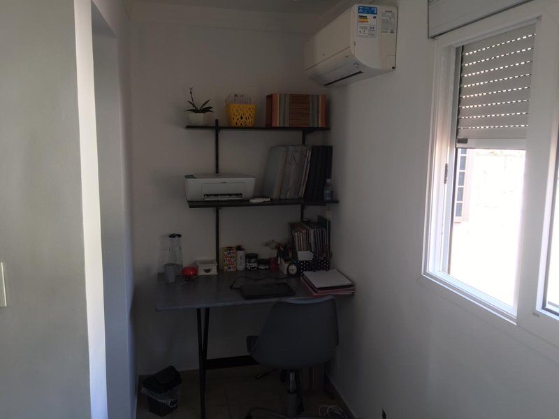 CASA ASSOBRADADA NO CONDOMÍNIO EM SÃO JOSÉ DOS CAMPOS - São José dos Campos - 