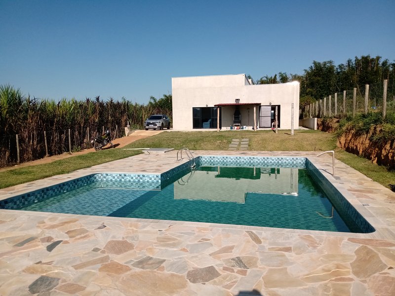 CHÁCARA COM 2.500 METROS EM JACAREÍ - Jacareí - 