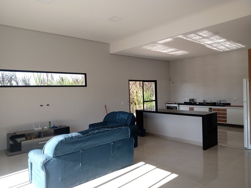 CHÁCARA COM 2.500 METROS EM JACAREÍ - Jacareí - 