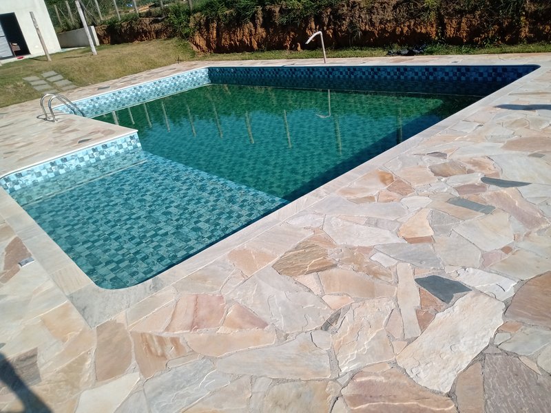 CHÁCARA COM 2.500 METROS EM JACAREÍ - Jacareí - 