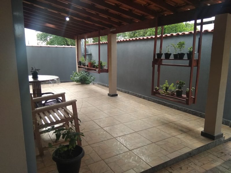 CASA A VENDA NO JARDIM LUCÉLIA - Sumaré - 