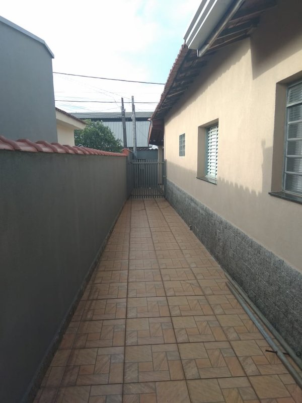 CASA A VENDA NO JARDIM LUCÉLIA  Sumaré - 