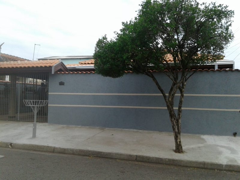 CASA A VENDA NO JARDIM LUCÉLIA - Sumaré - 