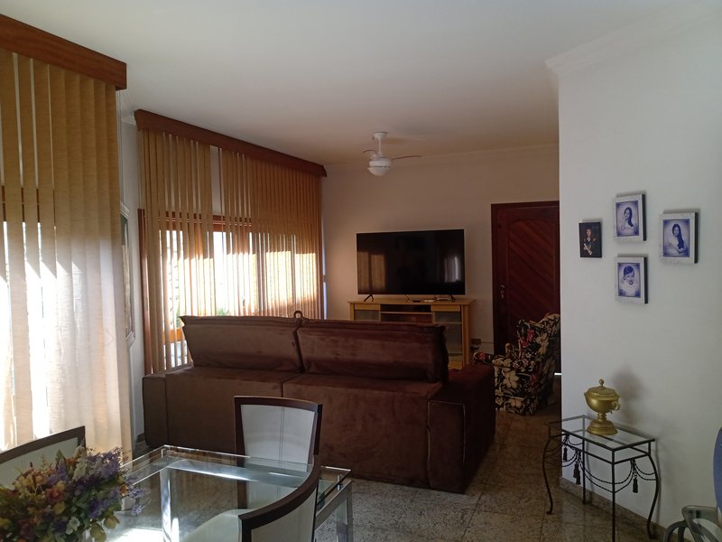SOBRADO EM SÃO JOSÉ DOS CAMPOS - São José dos Campos - 