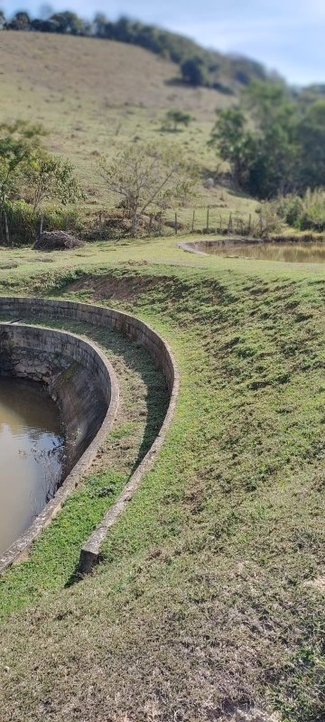 CHÁCARA COM 18.700 METROS EM JACAREÍ - Jacareí - 