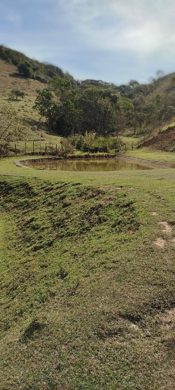 CHÁCARA COM 18.700 METROS EM JACAREÍ - Jacareí - 