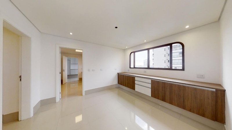 Apartamento Condominio Solar Oliveira do Conde Apto 10500 4 suítes 328m² São Benedito São Paulo - 