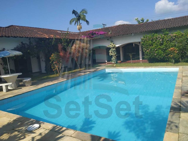 Casa com 5 suítes a venda - Jardim Virginia - Guarujá/SP - Guarujá - 