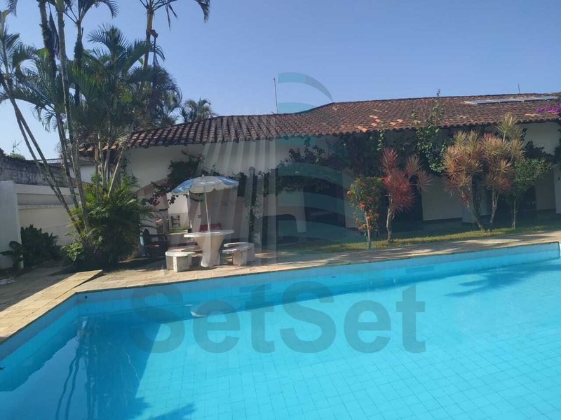 Casa com 5 suítes a venda - Jardim Virginia - Guarujá/SP - Guarujá - 