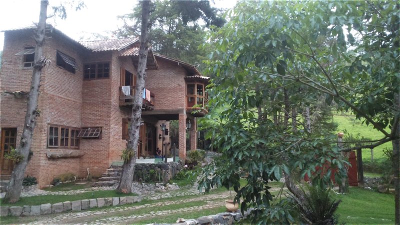 CHÁCARA COM 2.500 METROS EM SANTO ANTONIO DO PINHAL - Santo Antônio do Pinhal - 