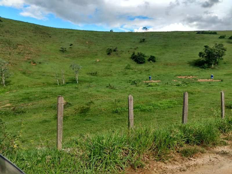 FAZENDA COM 629 ALQUEIRES NA RERGIÃO DE SILVEIRA - SILVEIRAS - 