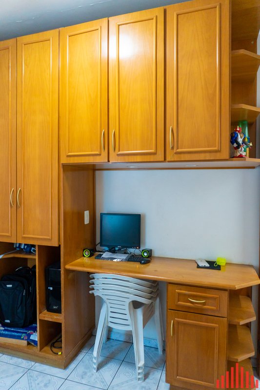 Casa à venda com 70m², 2 dormitórios, 01 banheiro e 01 vaga de garagem Rua Abagiba São Paulo - 