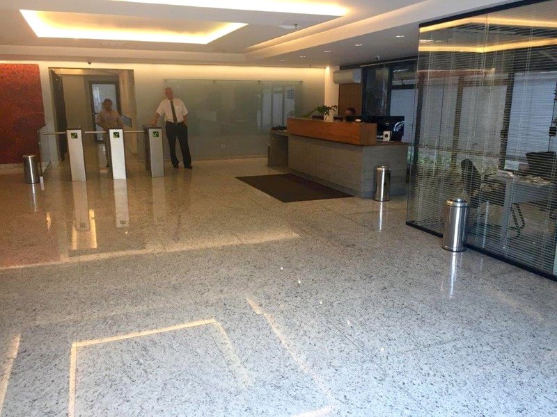 Conjunto Comercial com 1 sala 1 Banheiro 1 Copa 1 vaga Avenida Angélica - São Paulo - 